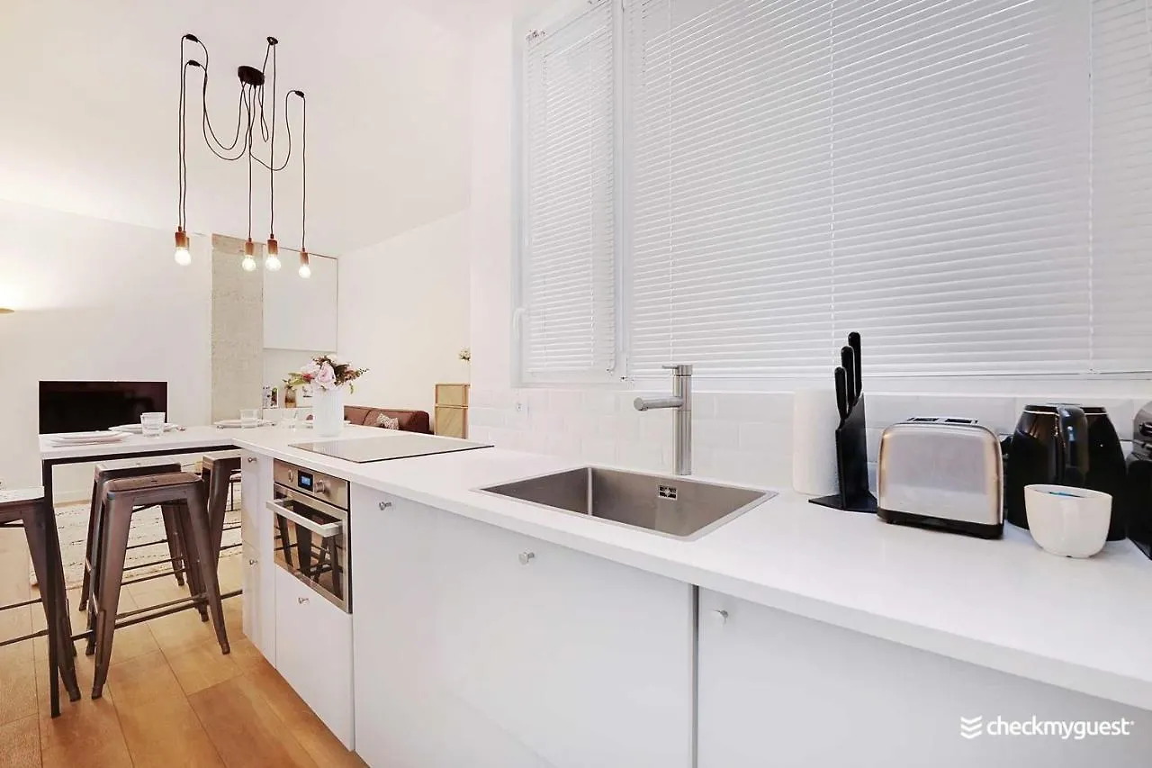 Modern Apartment - 2Br-6P- Oberkampf-Republique Paryż 0*,  Francja
