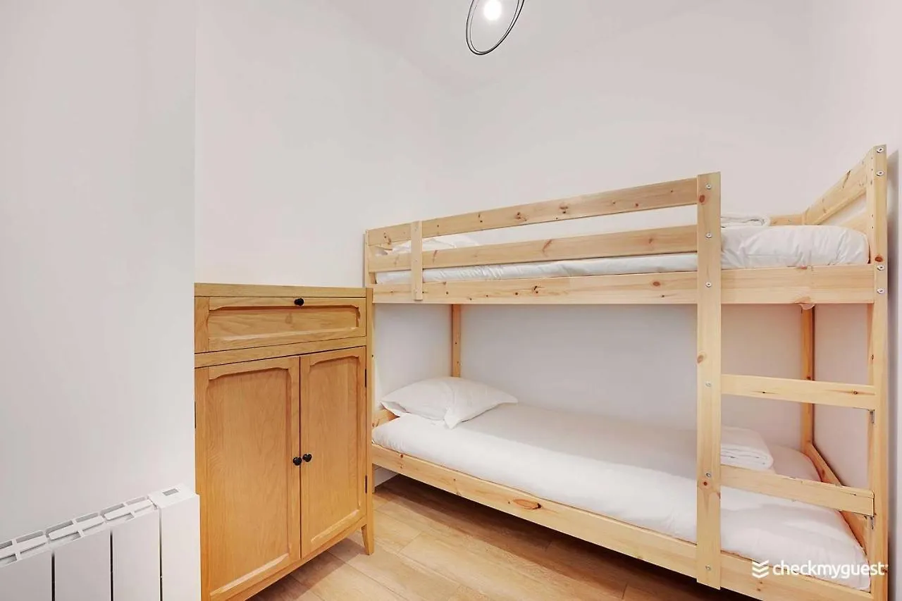 Modern Apartment - 2Br-6P- Oberkampf-Republique 巴黎